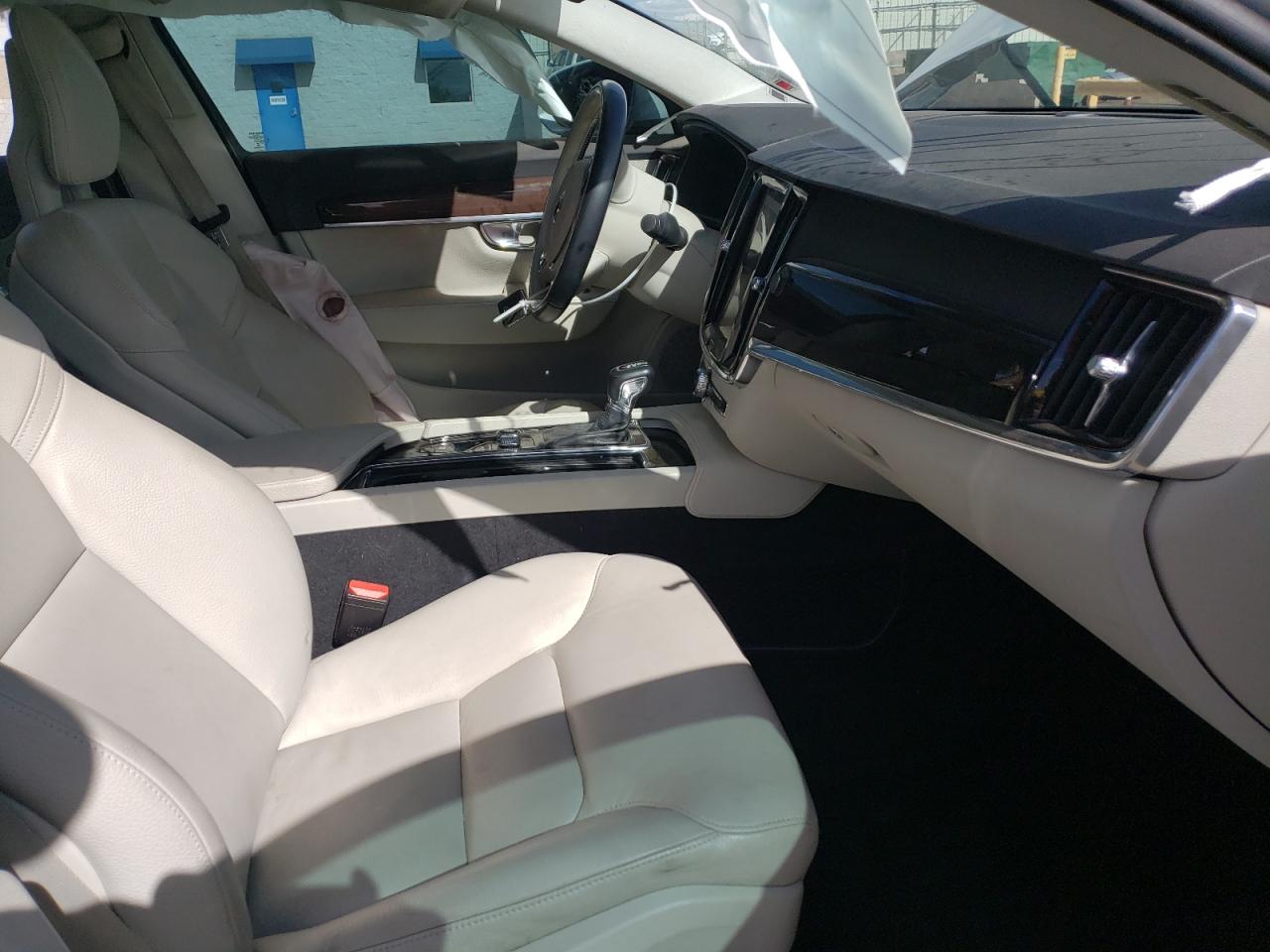 2018 Volvo S90 T6 Momentum VIN: LVY992MK6JP038094 Lot: 55445205