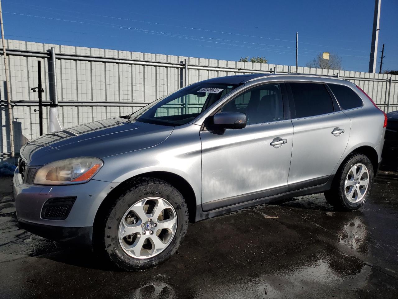 2013 Volvo Xc60 3.2 for Sale in Littleton, CO - Rear End