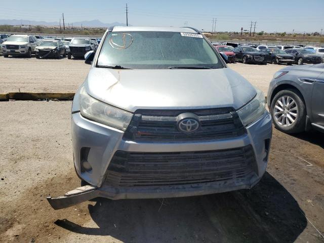  TOYOTA HIGHLANDER 2018 Серебристый