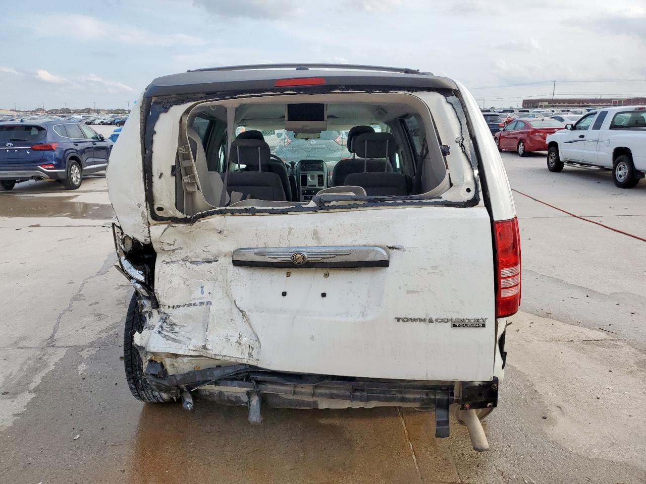 2010 Chrysler Town & Country Touring VIN: 2A4RR5D11AR432711 Lot: 55055925