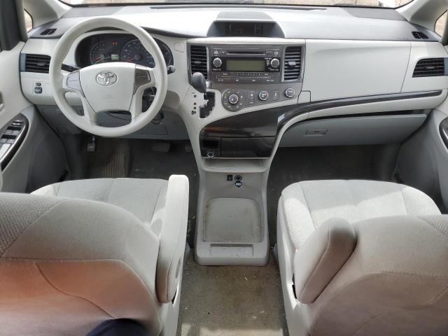 2013 TOYOTA SIENNA 