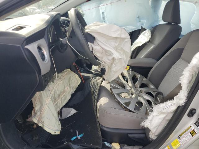  TOYOTA COROLLA 2018 Srebrny