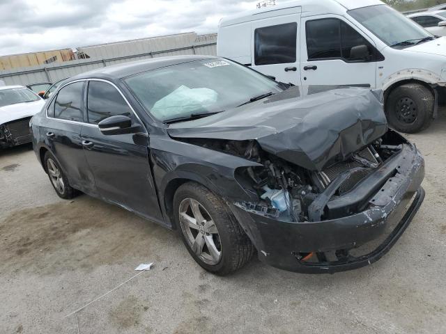 Седаны VOLKSWAGEN PASSAT 2013 Черный