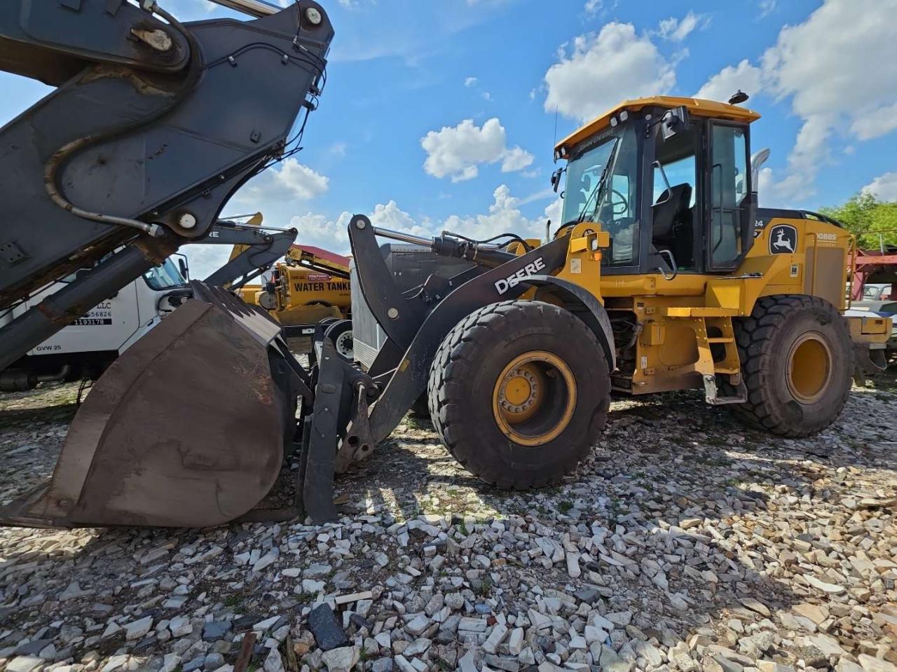 2022 John Deere 624 for Sale in Orlando, FL - Normal Wear