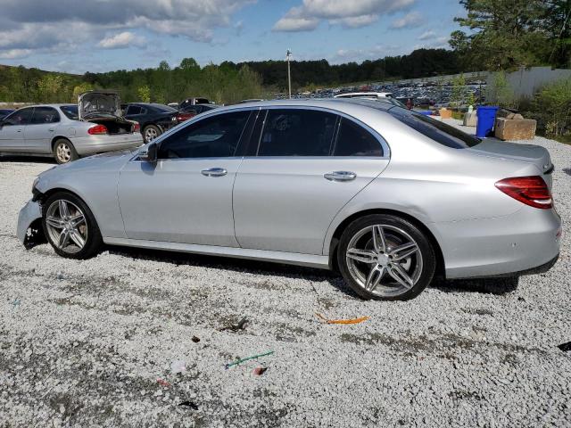 Sedans MERCEDES-BENZ E-CLASS 2017 Srebrny