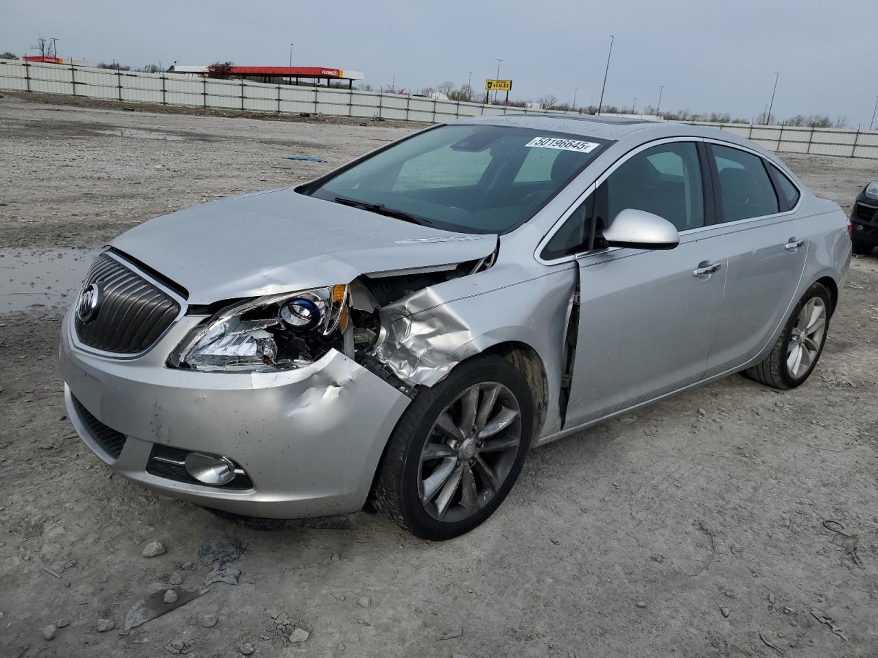 2015 Buick Verano იყიდება Cahokia Heights-ში, IL - Front End