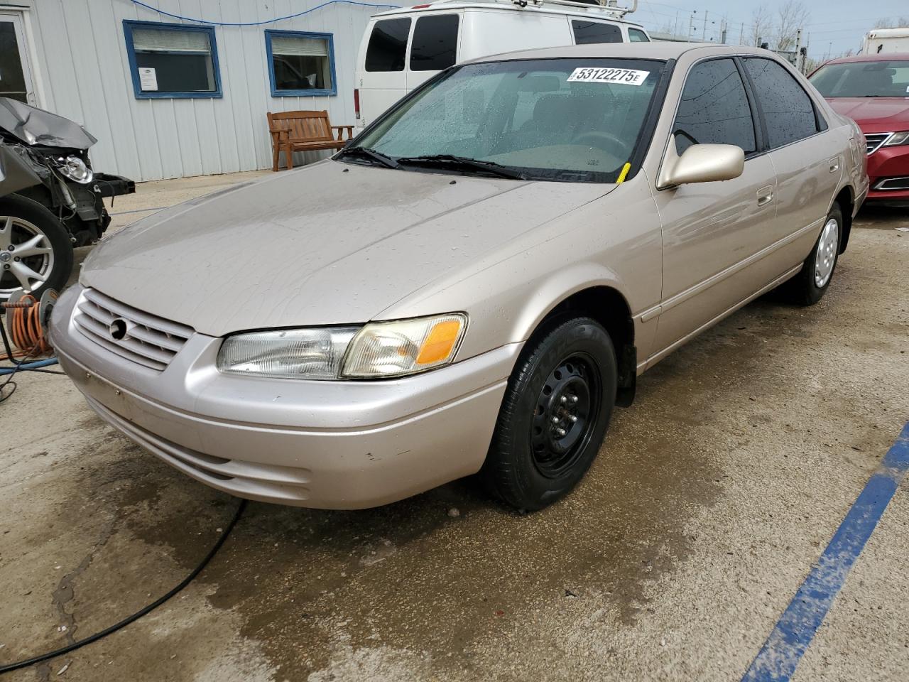 1998 Toyota Camry Ce за продажба в Pekin, IL - Side