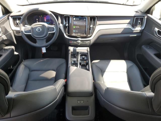  VOLVO XC60 CORE 2024 Srebrny
