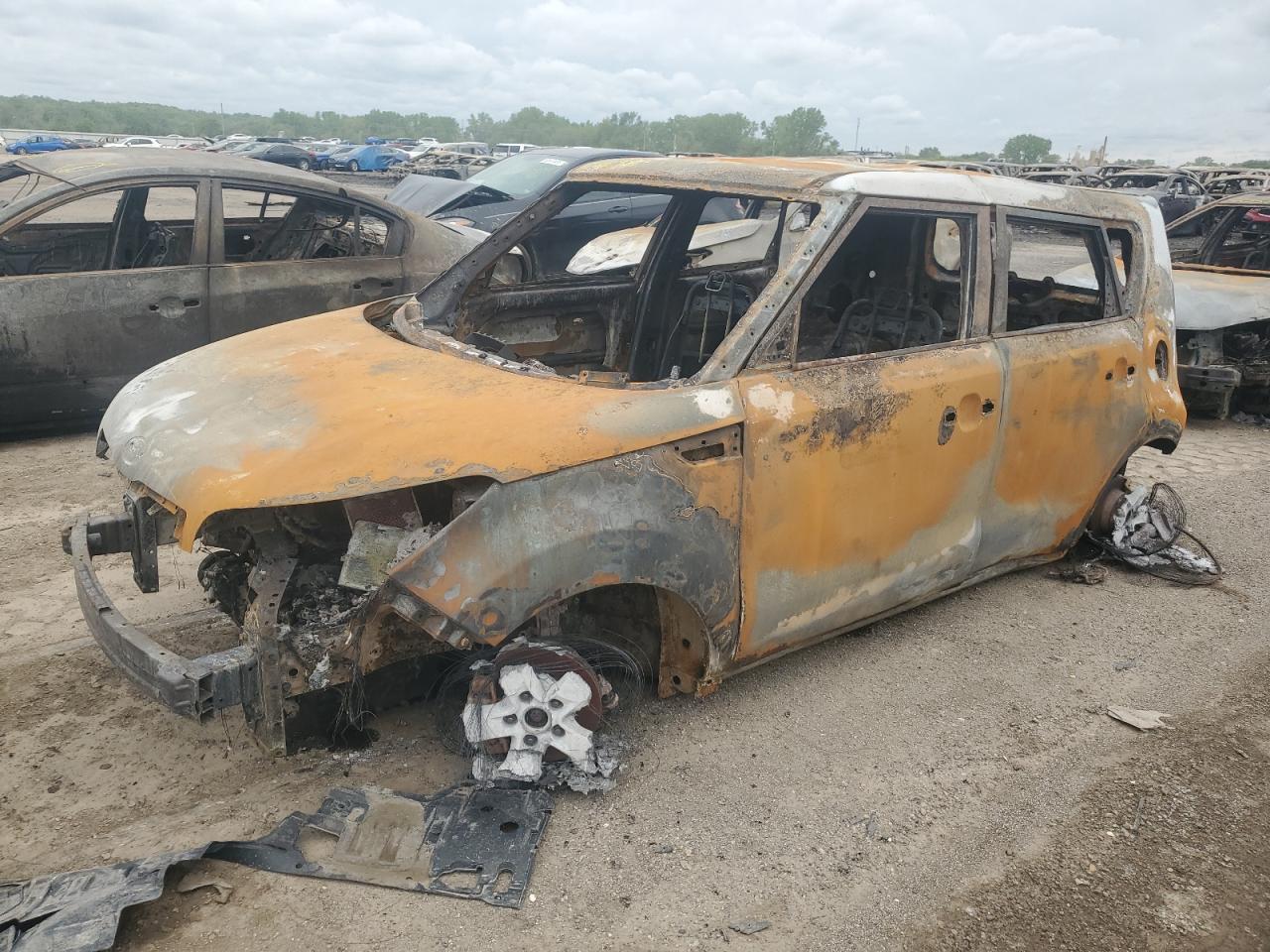 2018 Kia Soul للبيع في Kansas City، KS - Burn