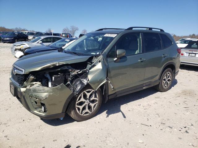  SUBARU FORESTER 2019 Зеленый