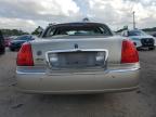 2004 Lincoln Town Car Executive na sprzedaż w Newton, AL - Rear End