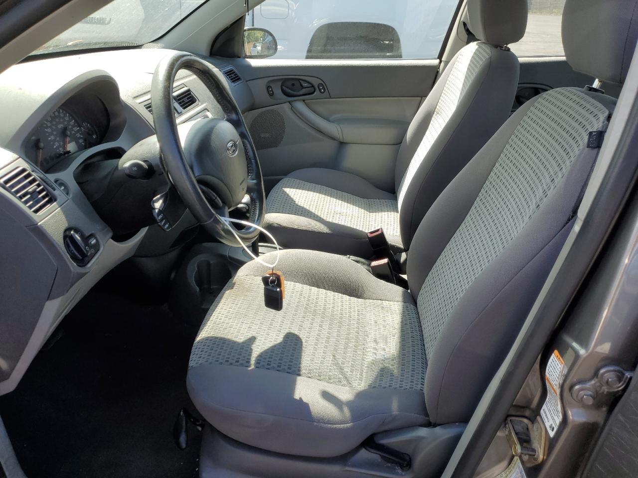 2005 Ford Focus at CA - San Martin, Copart lot 52628145