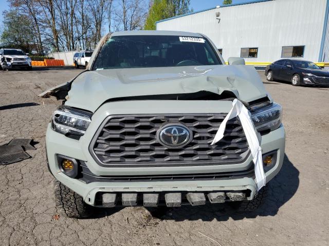  TOYOTA TACOMA 2022 Зелений
