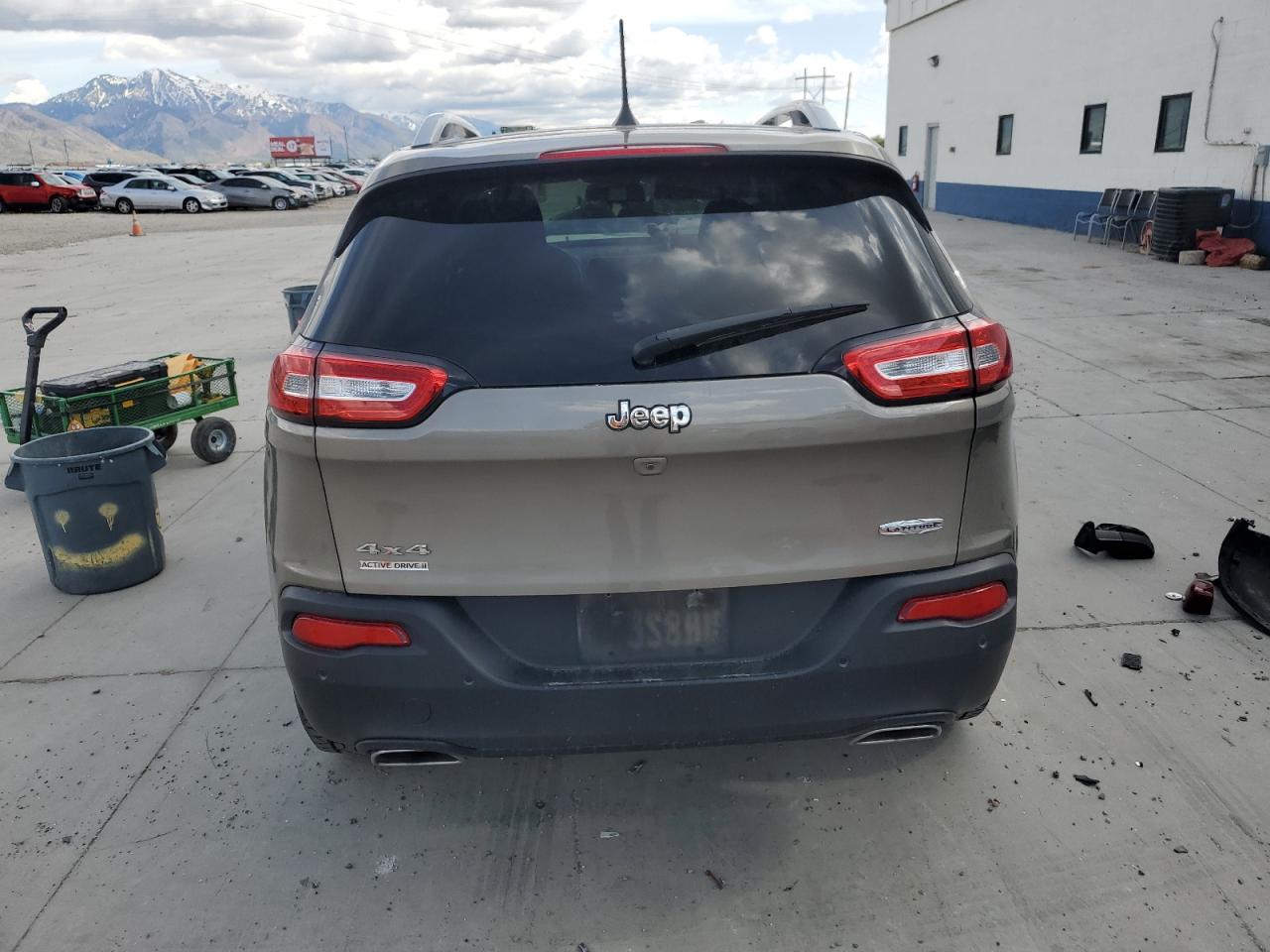 2017 Jeep Cherokee Latitude VIN: 1C4PJMCS3HW530567 Lot: 55468655