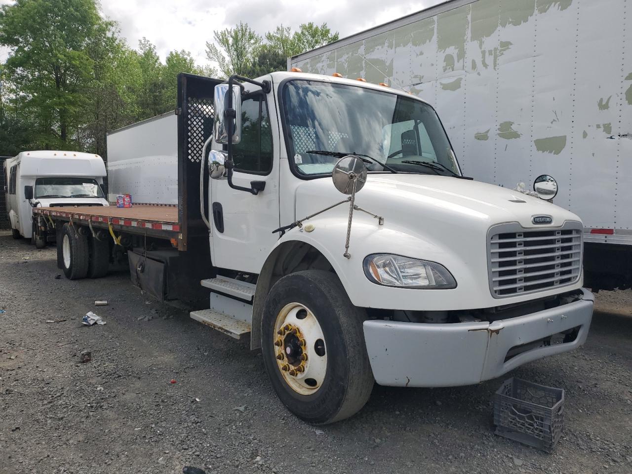 2016 Freightliner Business Class Flatbed Truck for Sale in Waldorf, MD - Front End