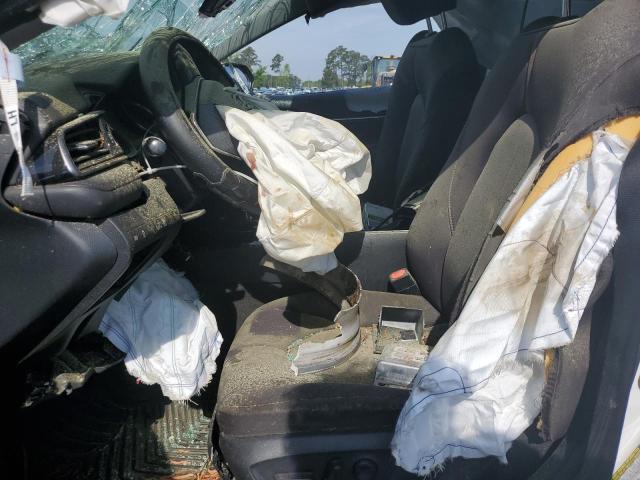  TOYOTA CAMRY 2019 Белый