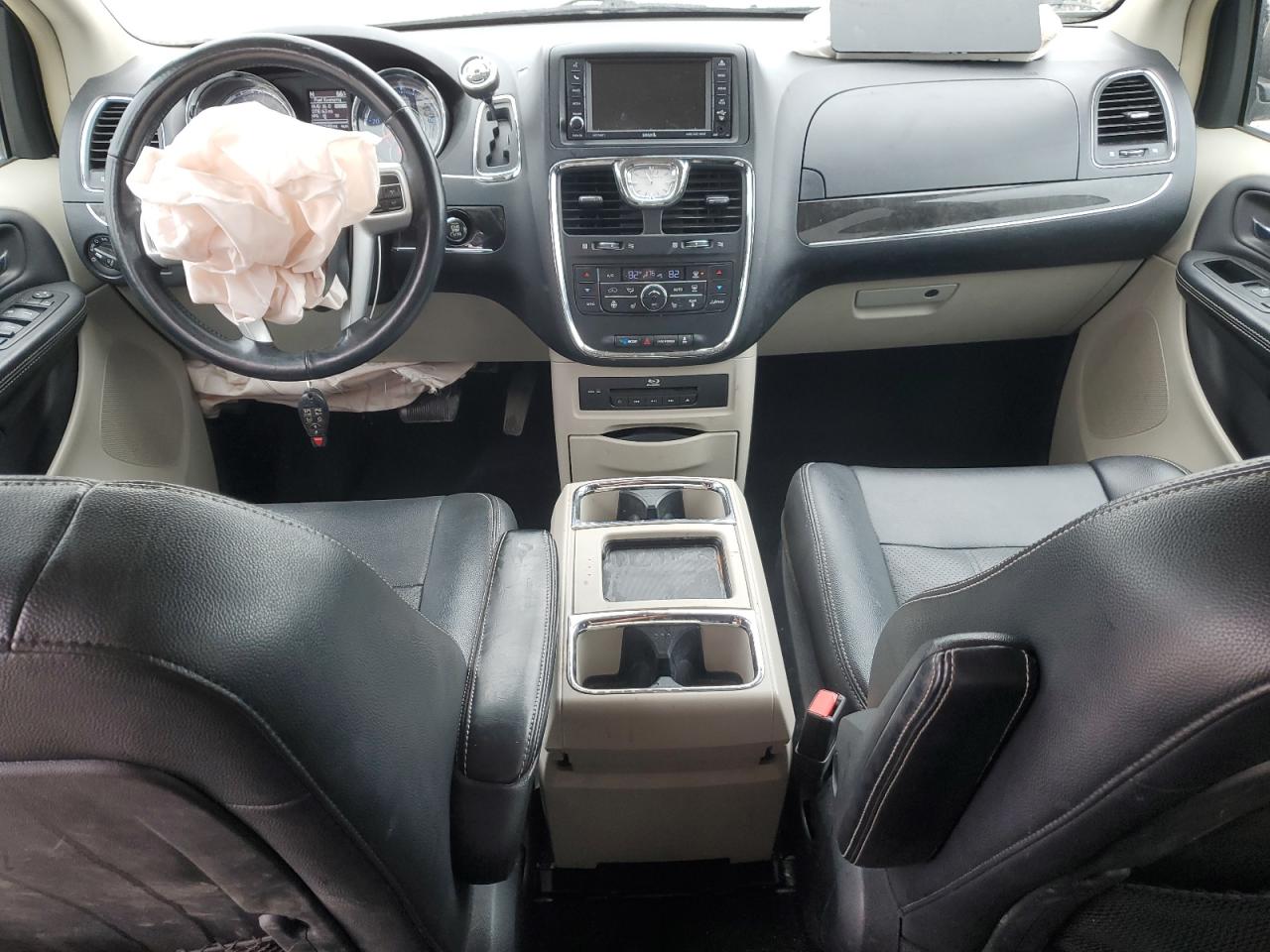 2014 Chrysler Town & Country Touring L VIN: 2C4RC1CG5ER329724 Lot: 53621375