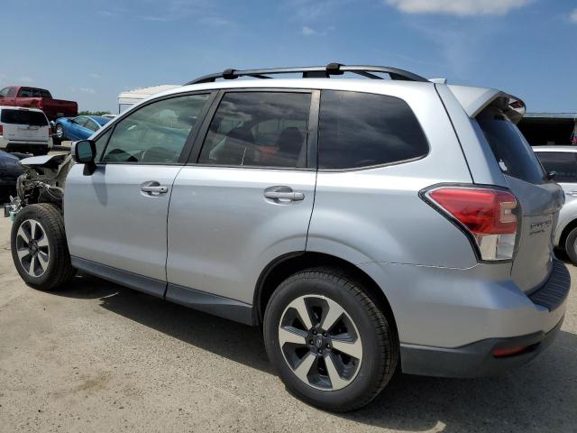  SUBARU FORESTER 2017 Серебристый