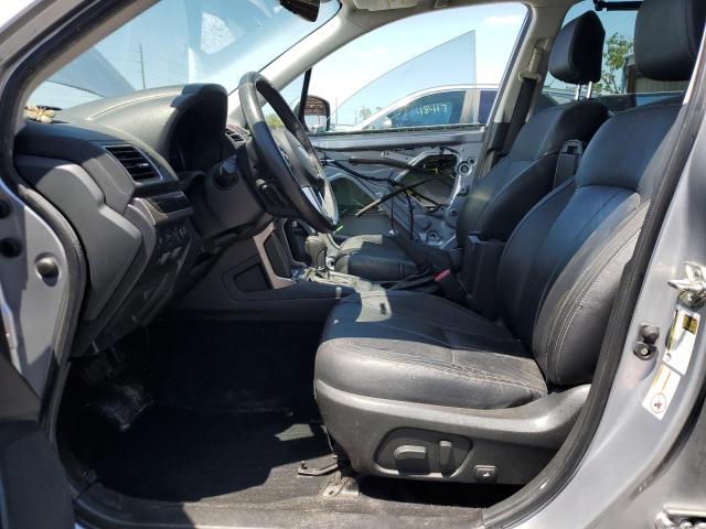  SUBARU FORESTER 2018 Srebrny