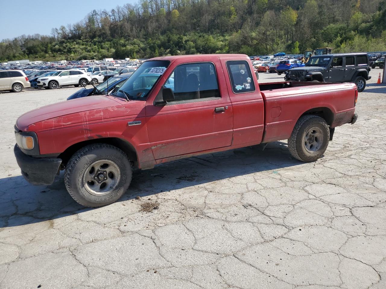 1994 Mazda B2300 Cab Plus იყიდება Hurricane-ში, WV - Front End