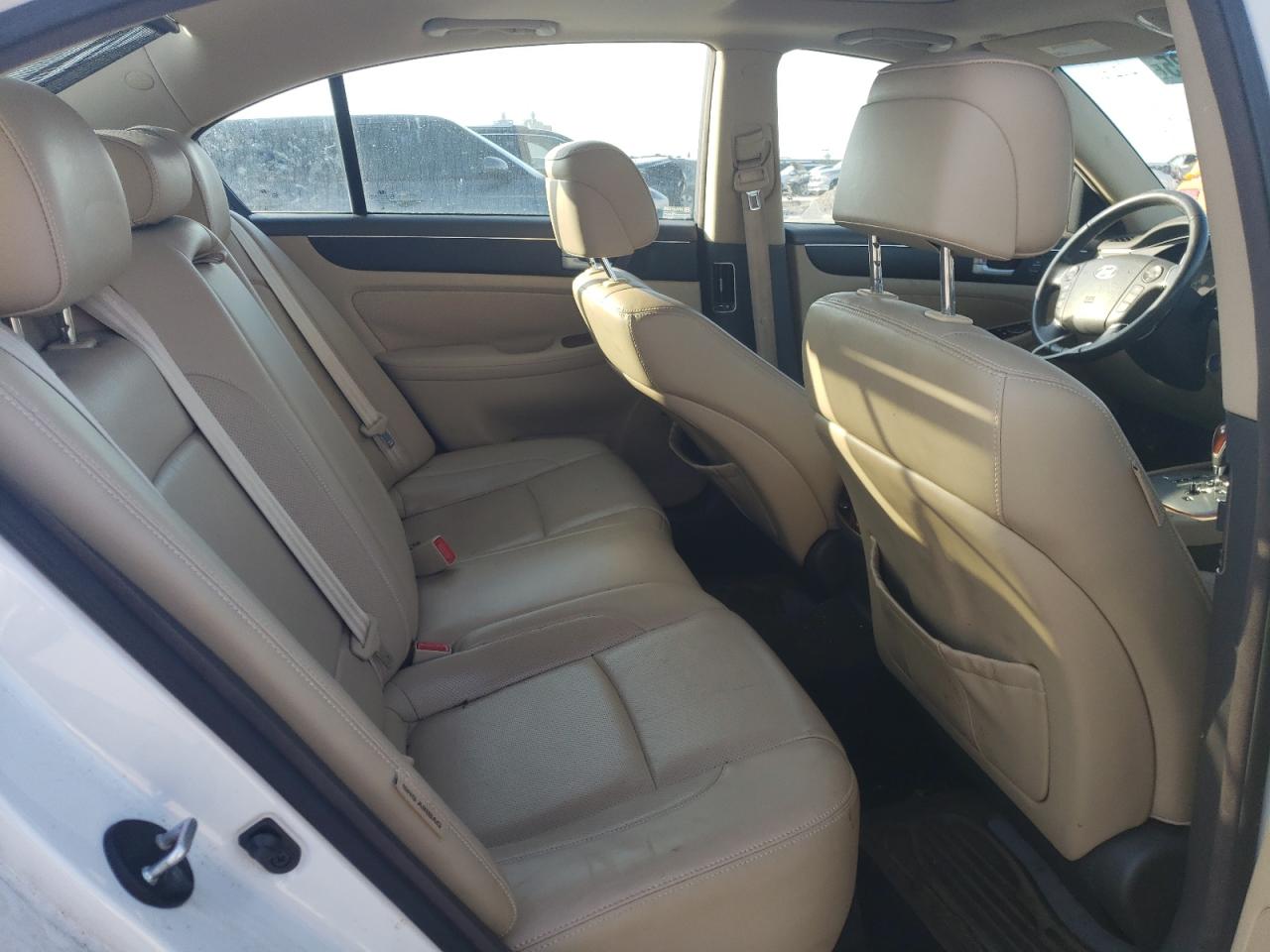 2013 Hyundai Genesis 3.8L VIN: KMHGC4DD5DU246546 Lot: 53562825