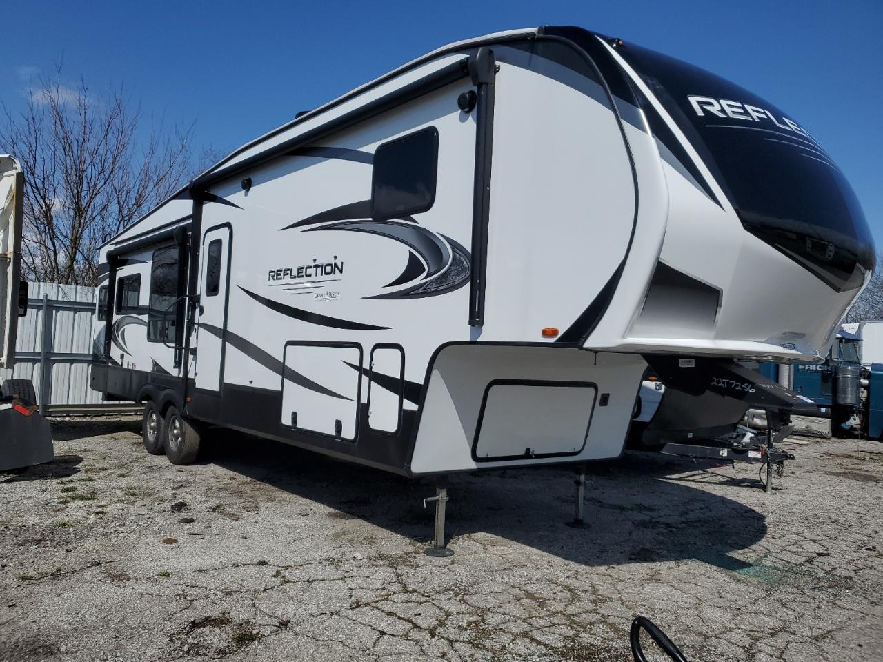 2022 Grandesign Reflection zu verkaufen in Fort Wayne, IN - Rear End