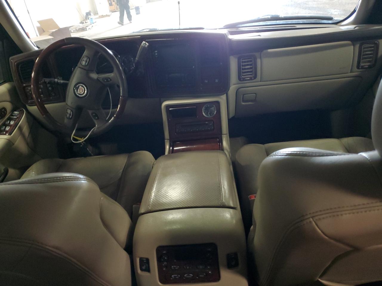 2005 Cadillac Escalade Luxury VIN: 1GYEK63N95R118054 Lot: 51094725