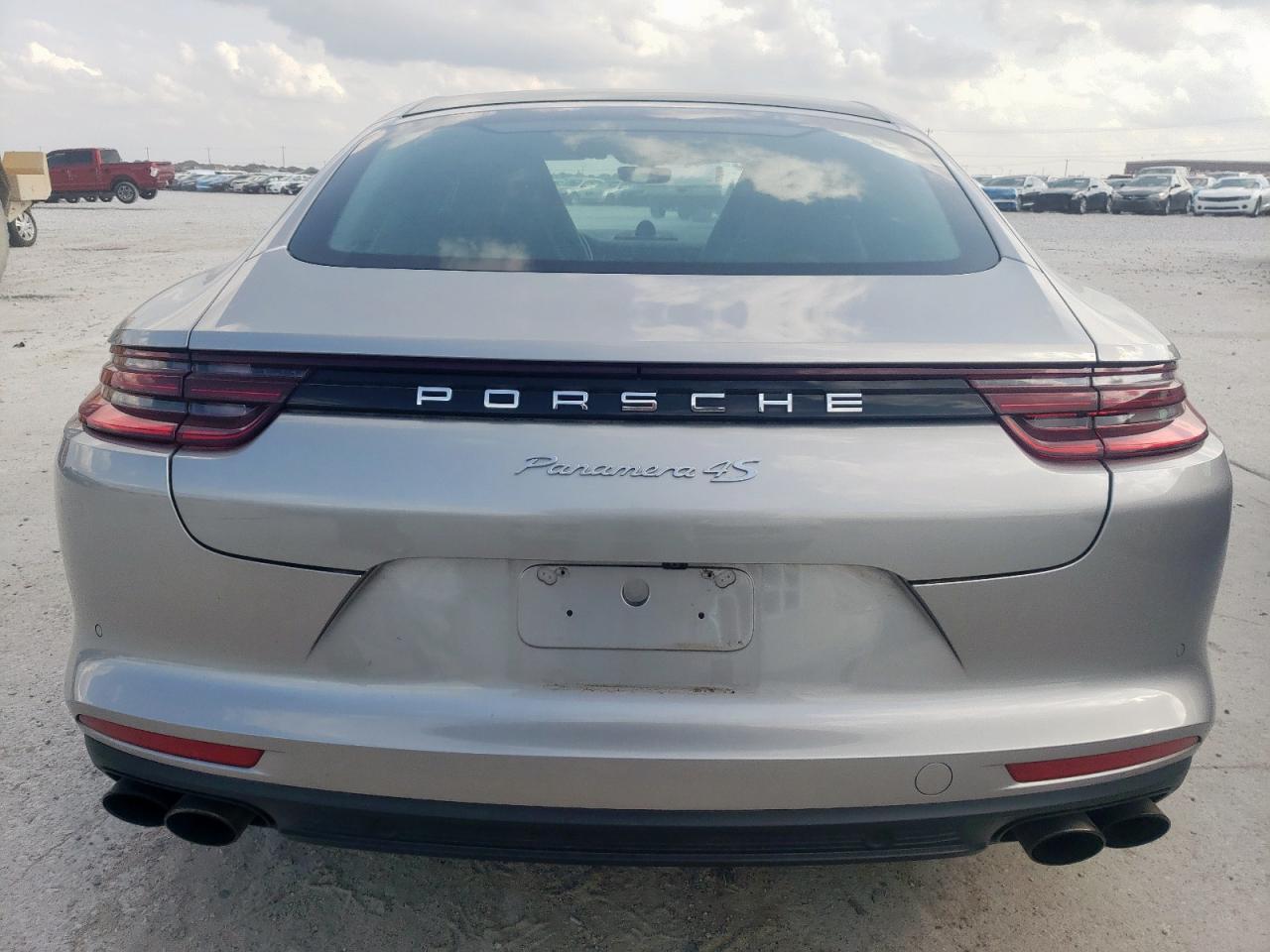 2017 Porsche Panamera 4S VIN: WP0AB2A71HL121667 Lot: 54331635