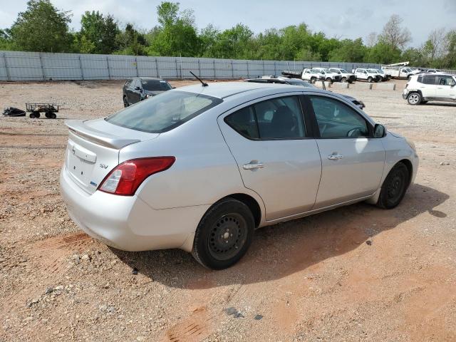 Sedans NISSAN VERSA 2013 Silver