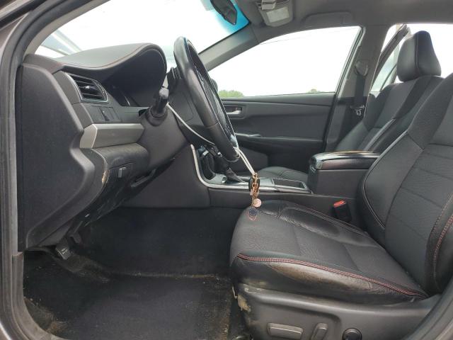 Sedans TOYOTA CAMRY 2017 Szary