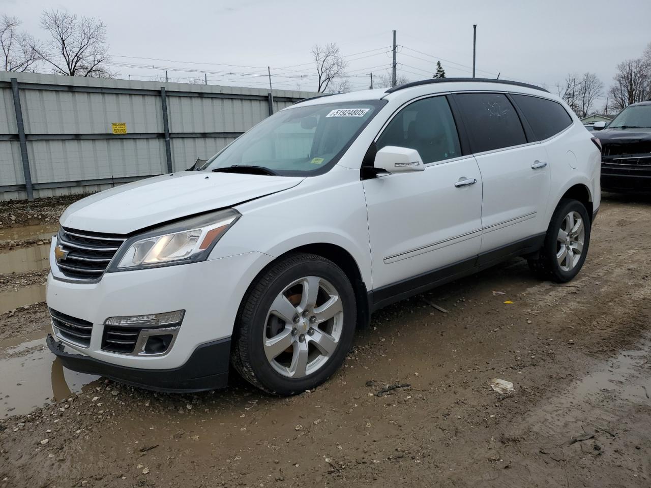 2016 Chevrolet Traverse Ltz for Sale in Lansing, MI - Front End