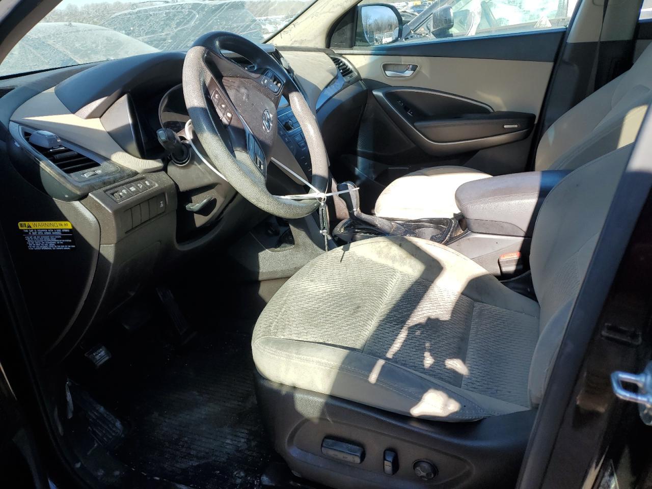 2019 Hyundai Santa Fe - Image 7