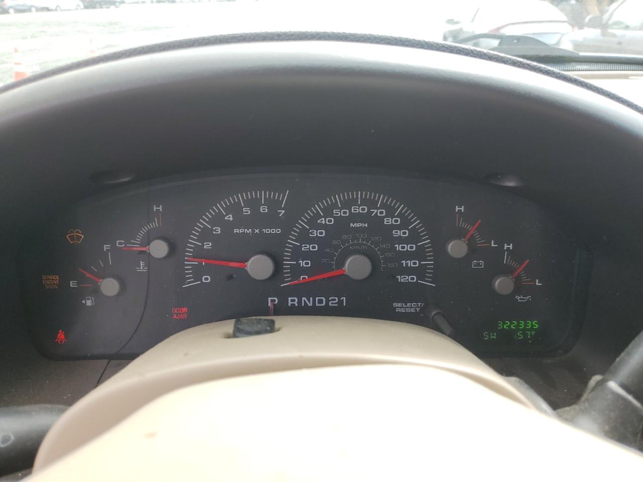 2004 Ford Expedition Xlt VIN: 1FMEU15W04LA49387 Lot: 52386065