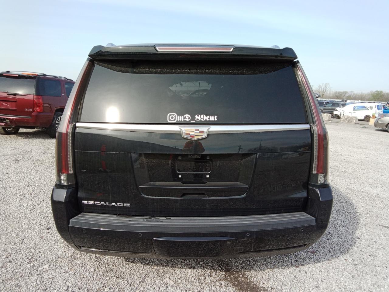 2017 Cadillac Escalade - Image 6