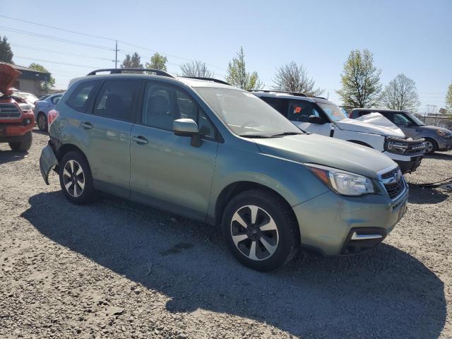  SUBARU FORESTER 2017 Зелений