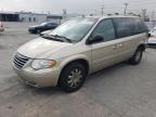 2006 Chrysler Town & Country Limited იყიდება Sun Valley-ში, CA - Rear End