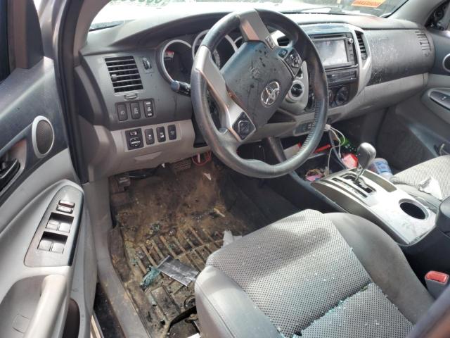  TOYOTA TACOMA 2015 Серебристый