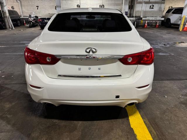 Sedans INFINITI Q50 2015 Biały