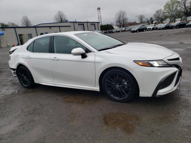 TOYOTA CAMRY 2024 White
