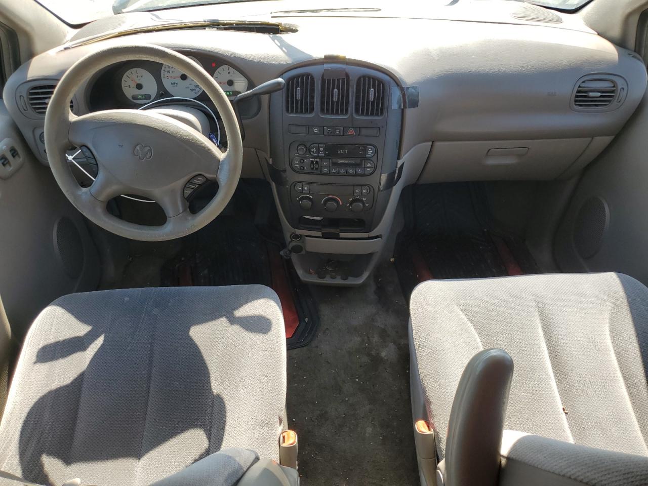 2002 Dodge Caravan Se VIN: 1B8GP25322B735249 Lot: 52418915