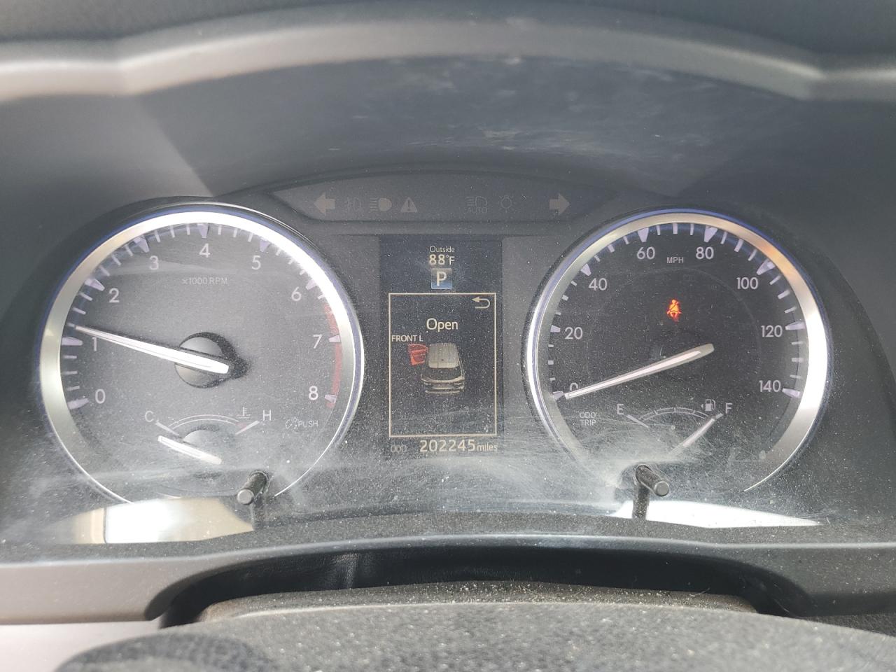 5TDKKRFH5GS131565 2016 Toyota Highlander Xle