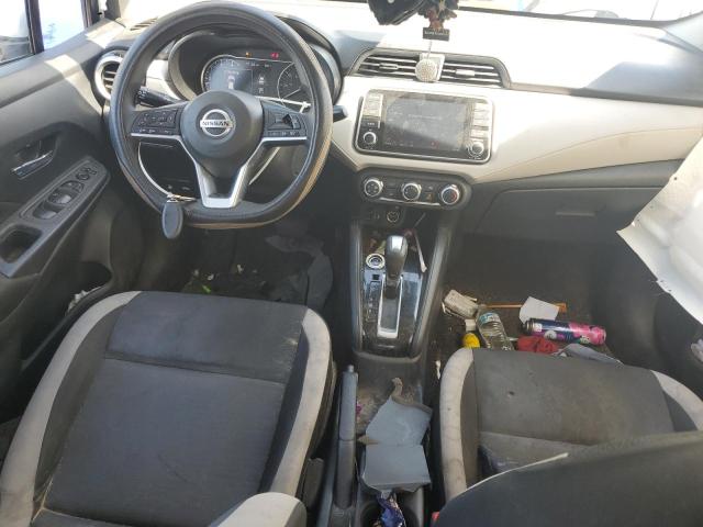  NISSAN VERSA 2021 Srebrny