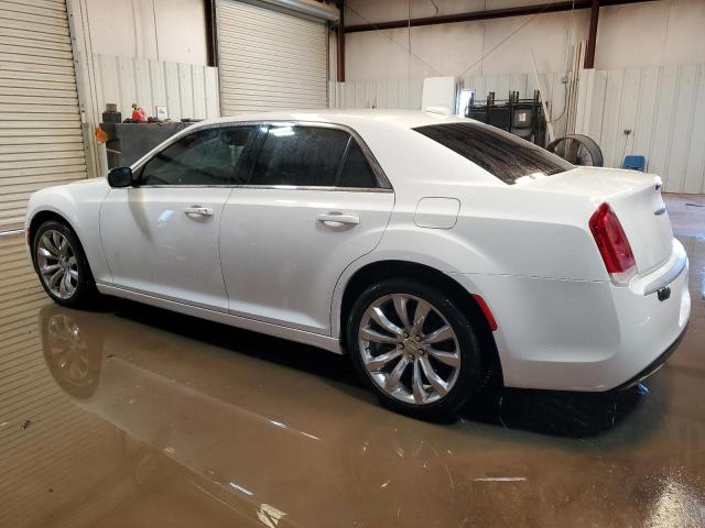  CHRYSLER 300 2019 Biały