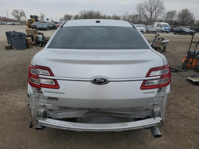 Sedans FORD TAURUS 2015 Srebrny