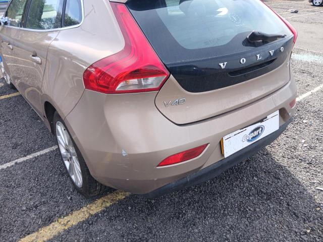 2013 VOLVO V40 SE LUX
