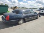 2007 Lincoln Town Car Signature Long Wheelbase للبيع في Orlando، FL - Front End
