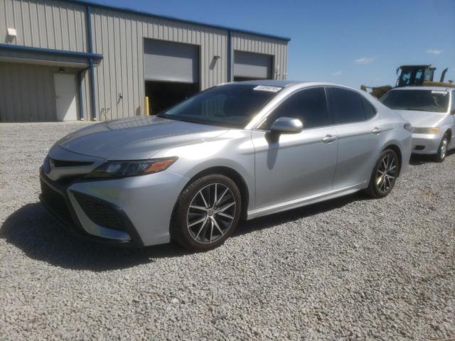  TOYOTA CAMRY 2021 Серебристый