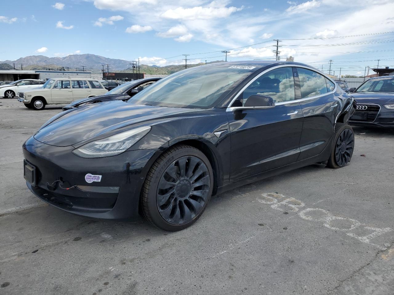 2018 Tesla Model 3 zu verkaufen in Sun Valley, CA - Rear End
