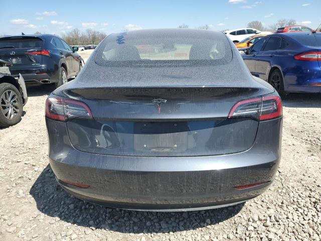  TESLA MODEL 3 2018 Серый