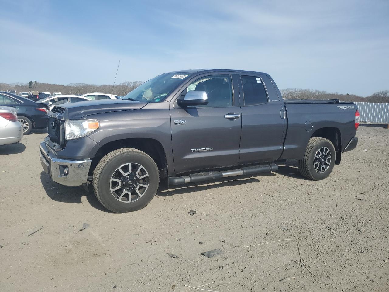 2017 Toyota Tundra Double Cab Limited на продаже в Assonet, MA - Front End